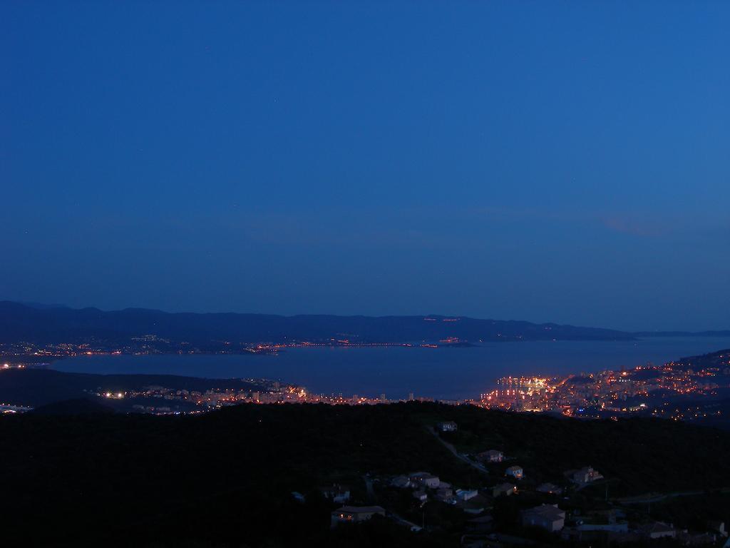 Gites Sassone, Vue Panoramique Sur Ajaccio Et La Mer Alata Стая снимка