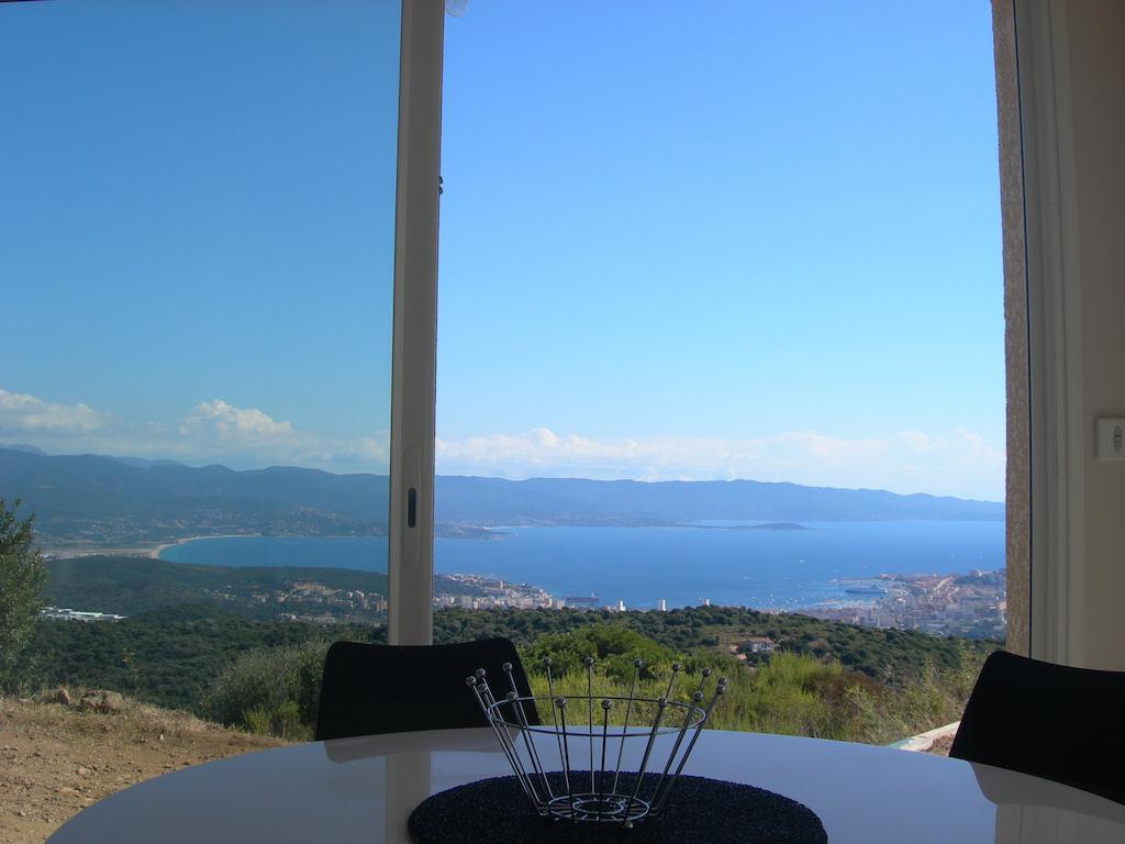 Gites Sassone, Vue Panoramique Sur Ajaccio Et La Mer Alata Стая снимка